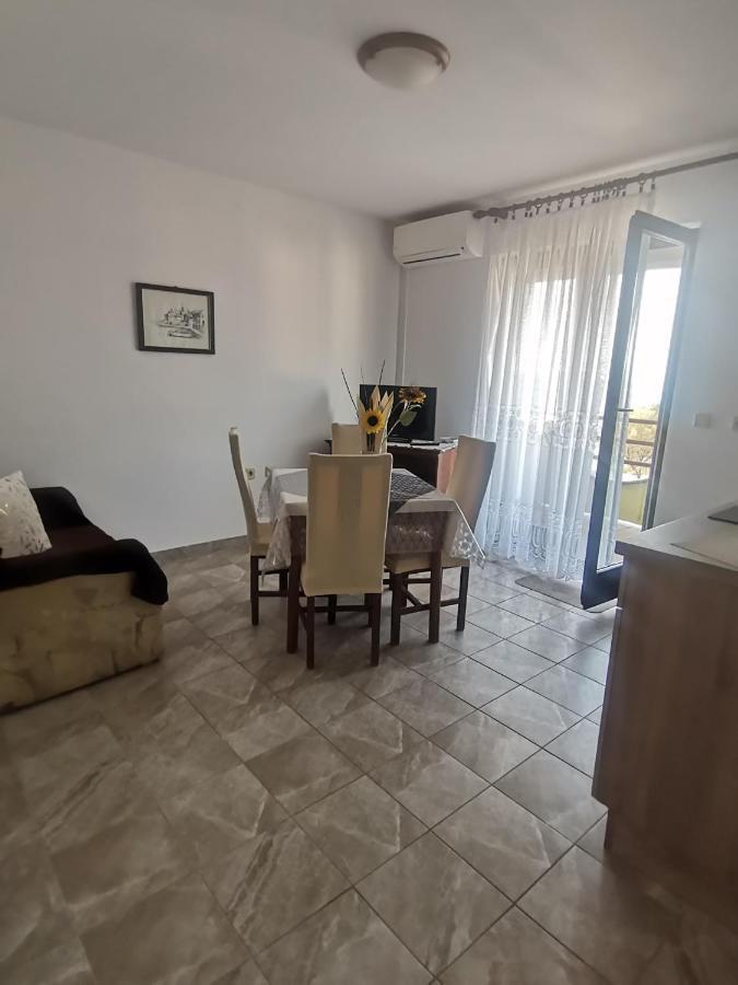 Apartments Petrica 马林斯卡 外观 照片