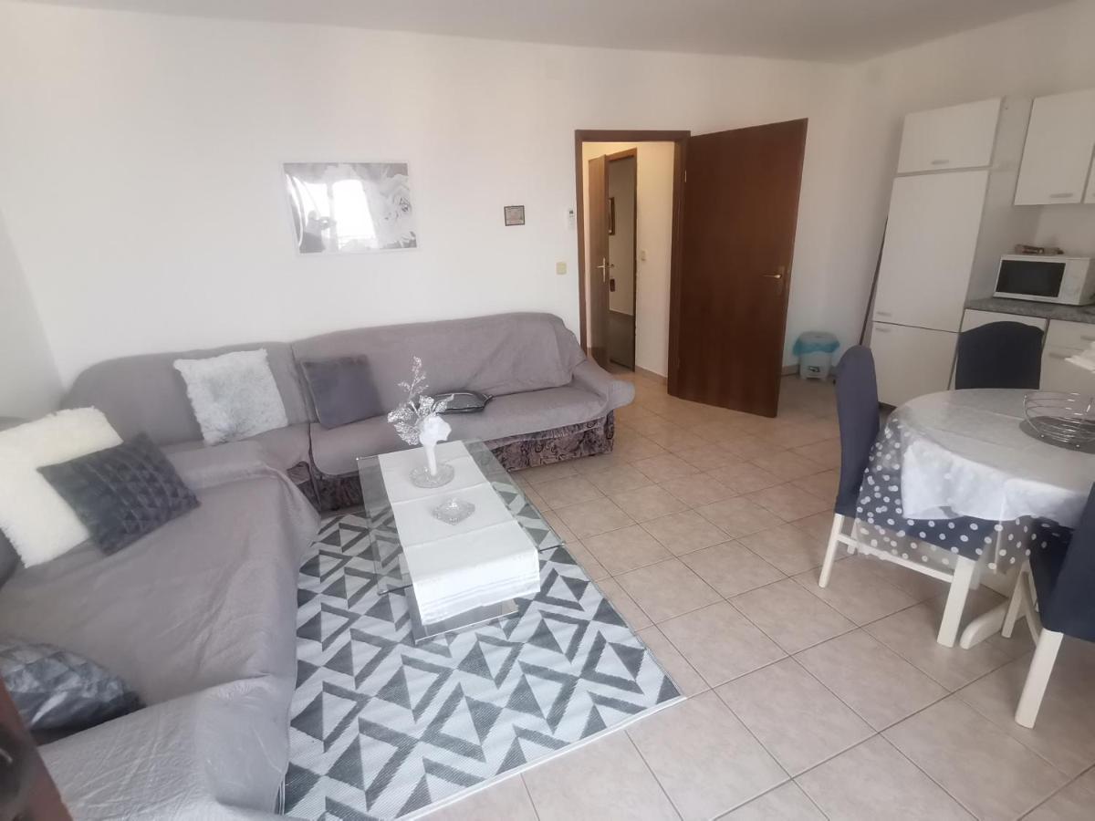 Apartments Petrica 马林斯卡 外观 照片