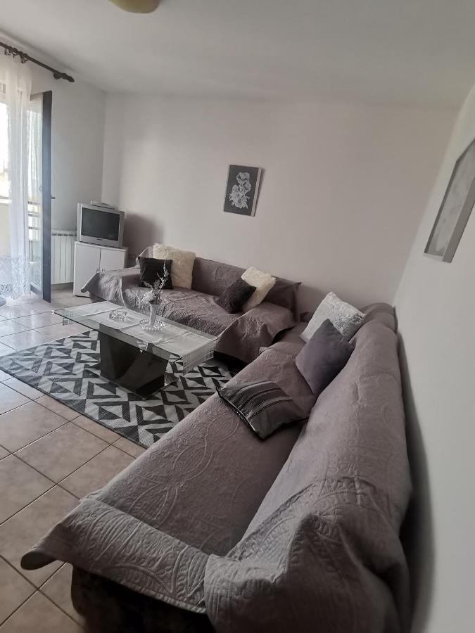 Apartments Petrica 马林斯卡 外观 照片