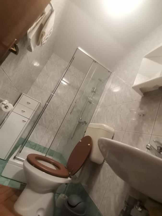 Apartments Petrica 马林斯卡 外观 照片
